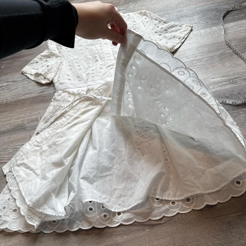 dresses - Picture 8 of 8